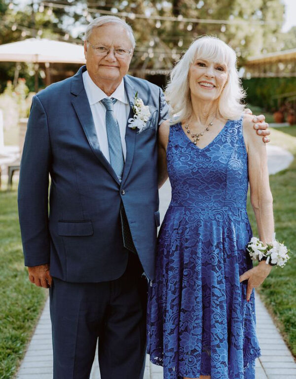 White Kupe'e and White Boutonniere