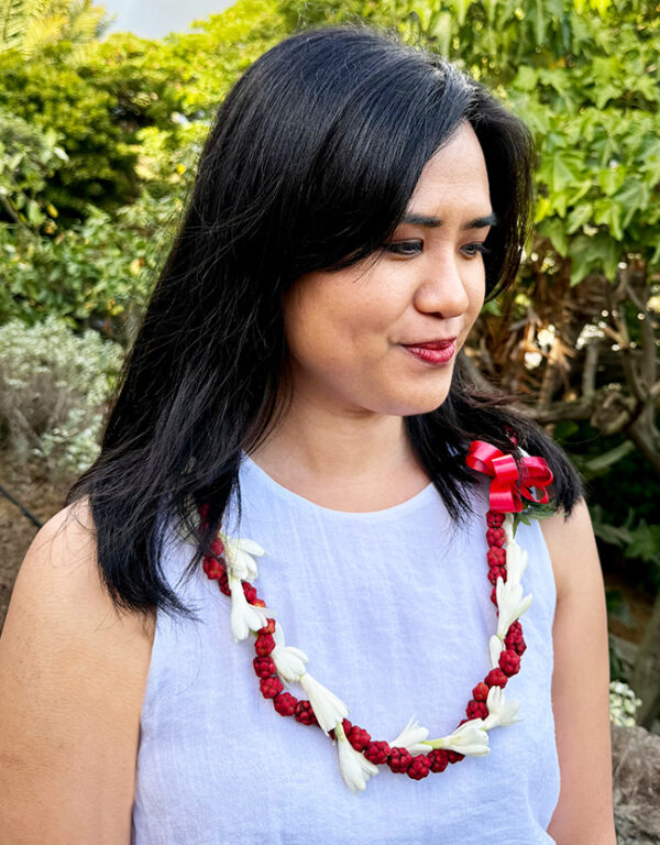 He'e Berry & Tuberose Twist Lei