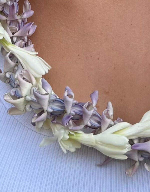Purple Crown Flower & Tuberose Twist Lei - Image 2